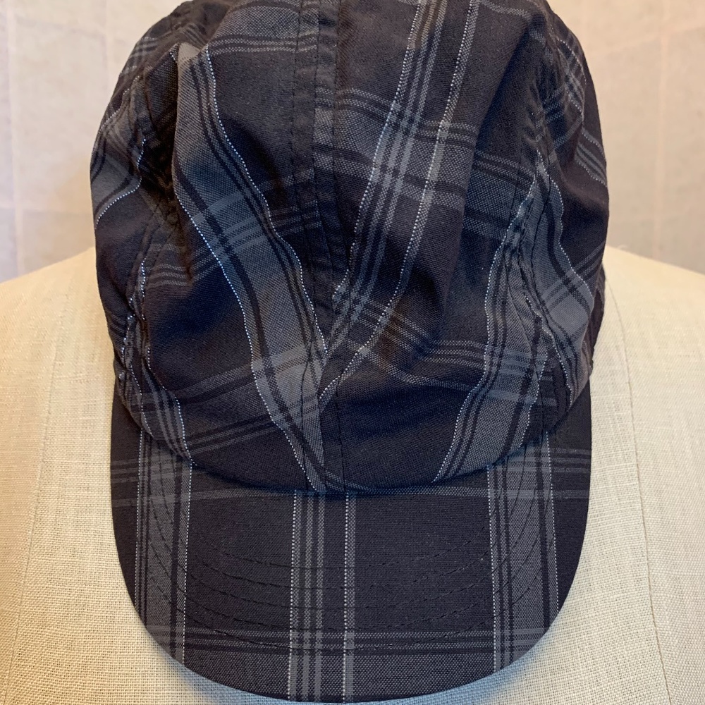 Two hats! - Picture 6 of 9